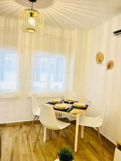 New Spacious And Cozy Apartment - Malaga Málaga Exterior foto