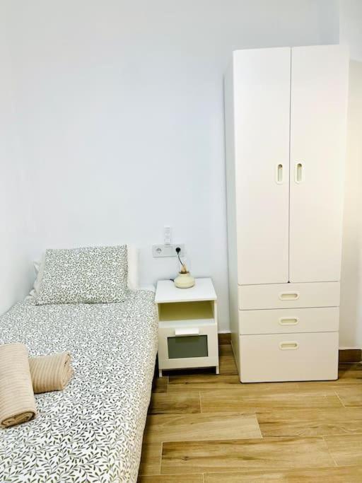 New Spacious And Cozy Apartment - Malaga Málaga Exterior foto